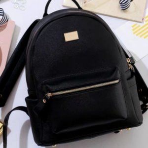 Versatile women's backpack with cow leather